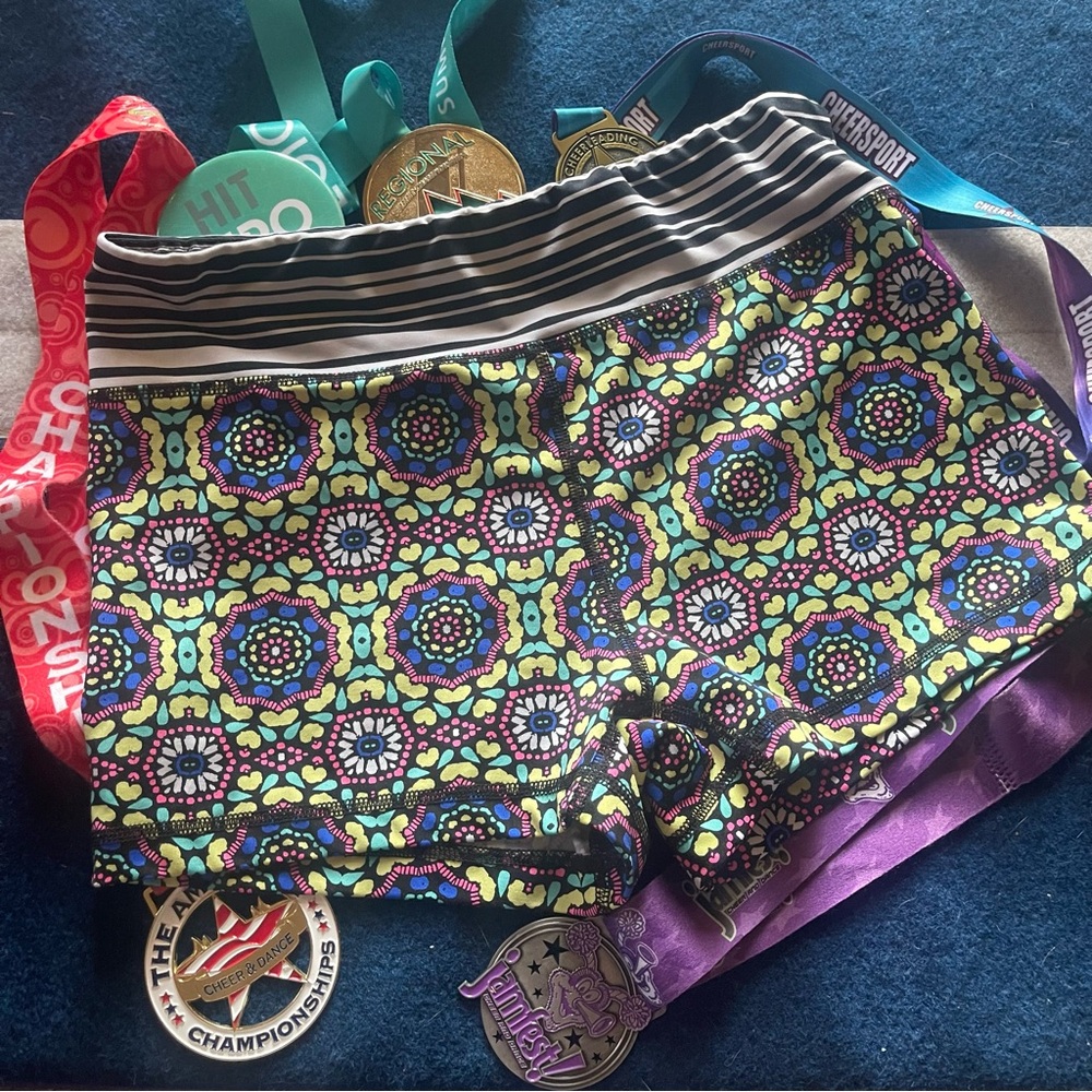 Live love dream shorts